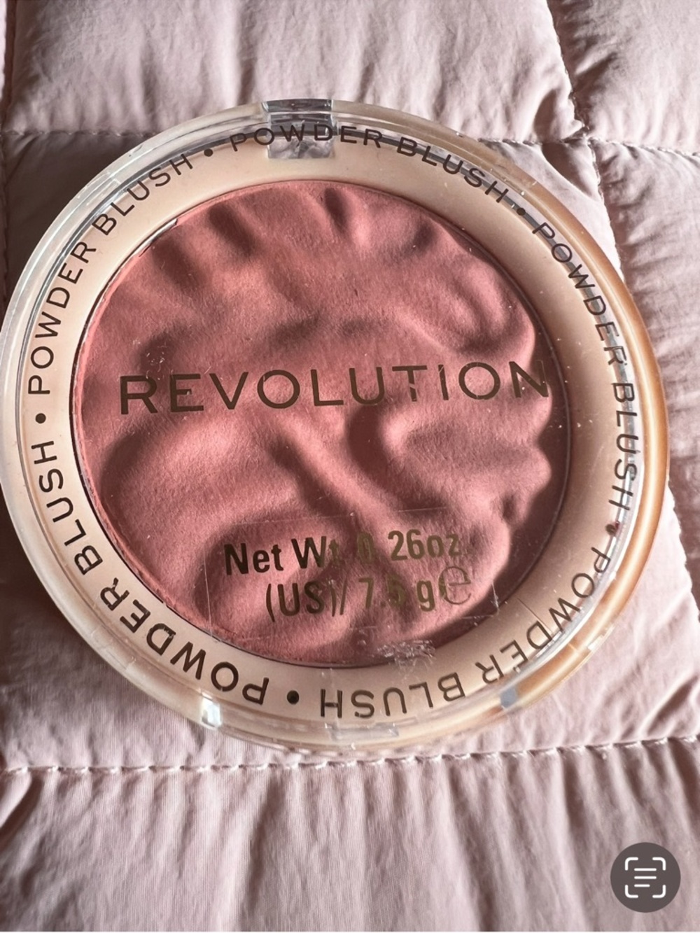 Revolution Powder Blush - peach bliss